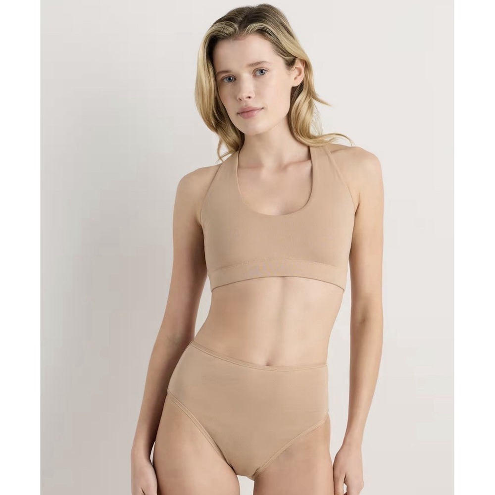 NWOT Quince Women's M Organic Cotton Racerback Bralette Sand 2 Pack